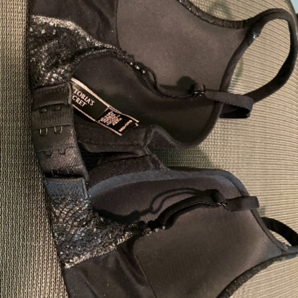 Victoria Secret bra